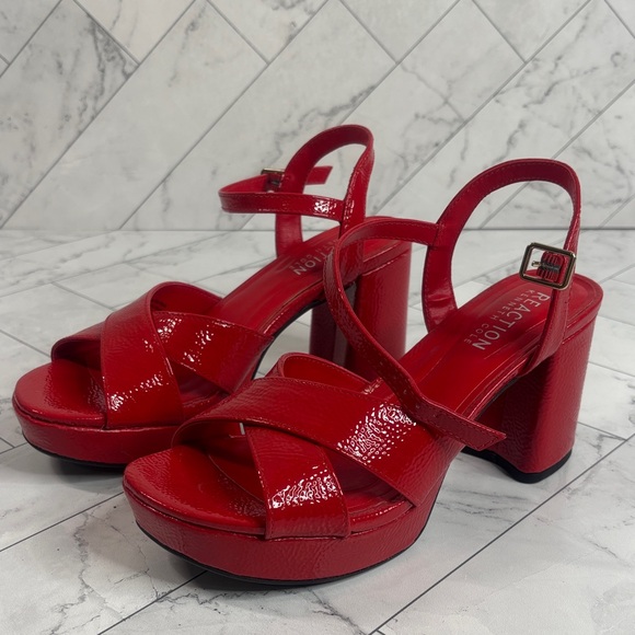 NWT Kenneth Cole Womens Reeva Red Patent Faux Leather  Platform Sandals Size 5.5 - Picture 1 of 8